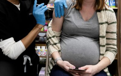 Covid vaccines safe for pregnant women and cut stillbirth risk, says review